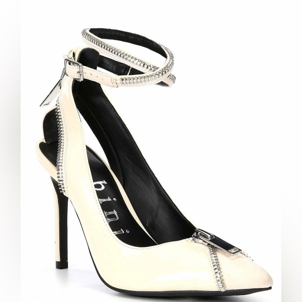 Gianni Bini NWOB Ivory Heels